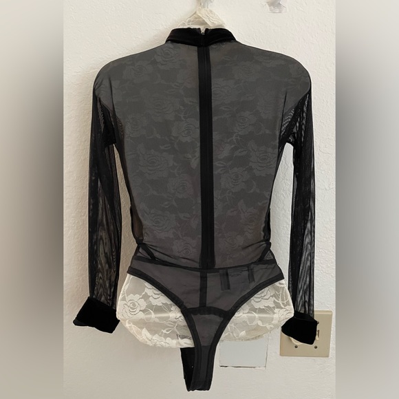 Tadashi black bodysuit. Size: S. Mesh and velvet fabric. - Picture 3 of 14